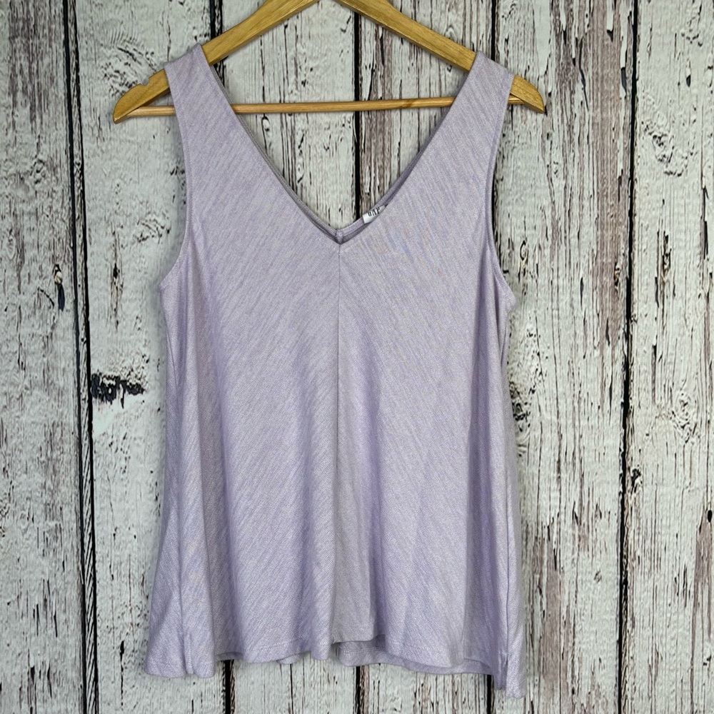 GAP Soft-spun Sleeveless Flowy Tank Top in Classic Lavender Size Small V-Neck